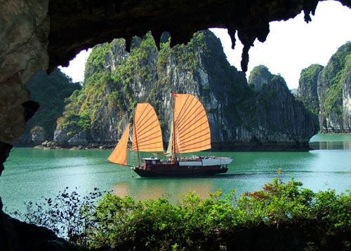 Hanoi –City tour – Halong Bay – Sapa – Hanoi 7D/6N 